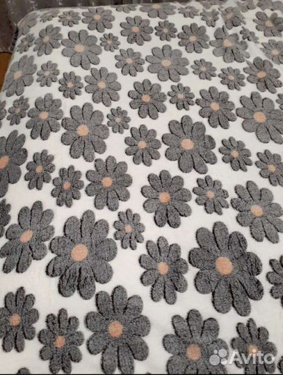 Пледы (подарок на любой праздник)