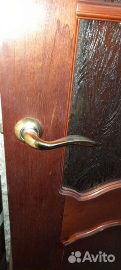 Межкомнатные двери бу сосна, шпон красное дерево