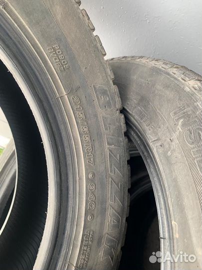 Bridgestone Blizzak Revo GZ 215/55 R17