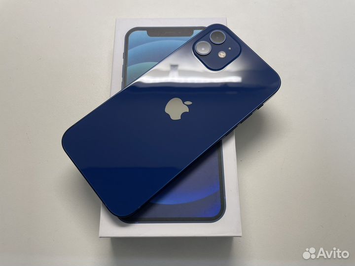 iPhone 12, 64 ГБ