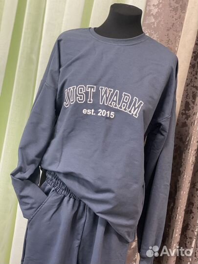 Спортивный костюм женский