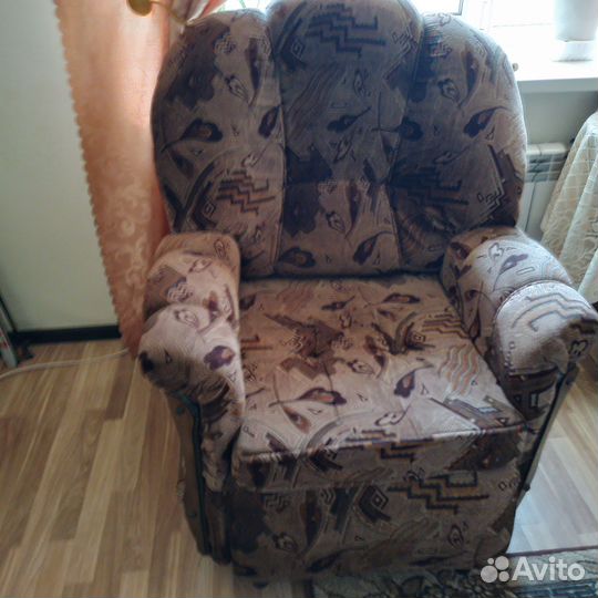 Диван раскладной и кресло