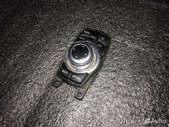 Блок управления магнитолой Bmw 3 F30 N47D20C