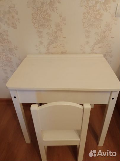 Детский стол и стул IKEA