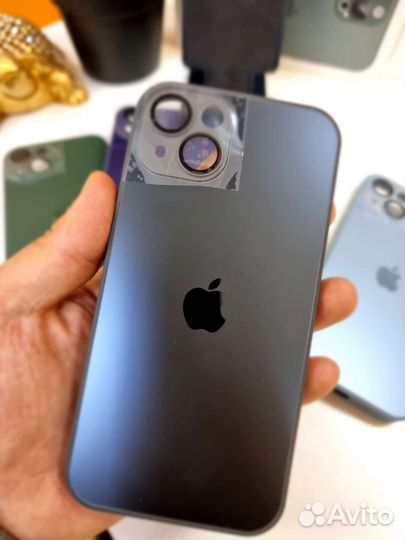 Чехол с MagSafe и защитной камеры для iPhone 13
