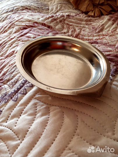 Тарелки металлические винтажные