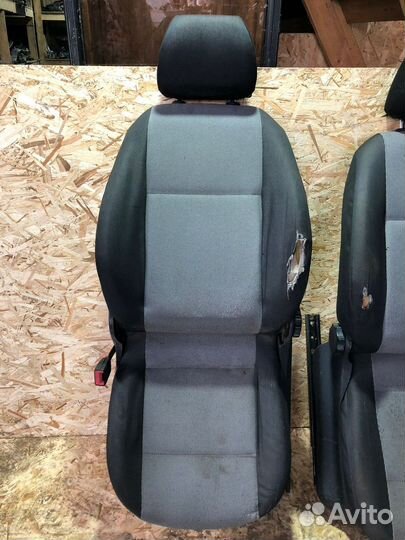 Сиденье переднее skoda fabia