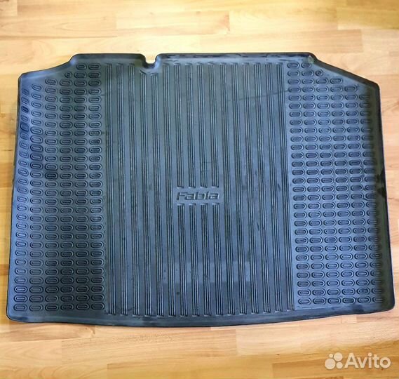 Автомобильные коврики резиновые