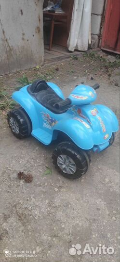 Детский квадроцикл на аккумуляторе