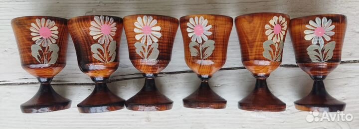 Набор из дерева графин и рюмки с росписью СССР