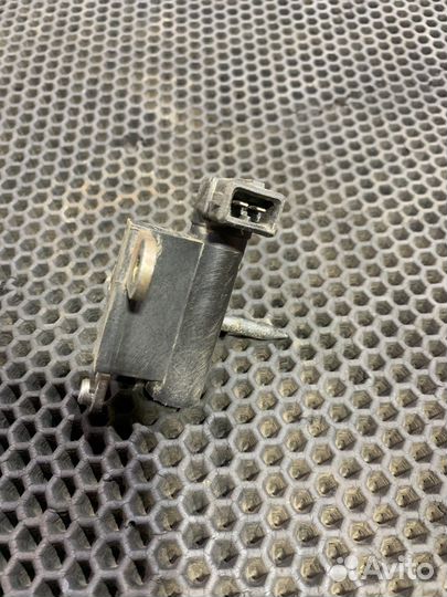 Датчик положения коленвала 4ald Ford Explorer 2