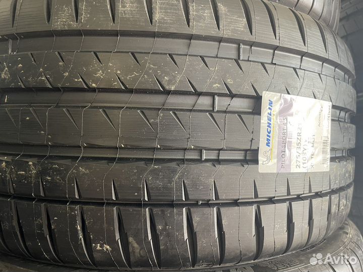 Michelin Pilot Sport EV 275/35 R21 и 315/30 R21 Y