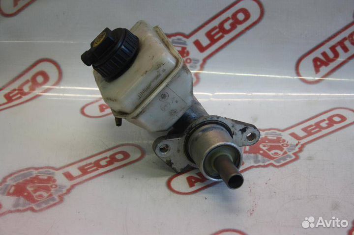 Главный тормозной цилиндр Opel Vectra B 1999