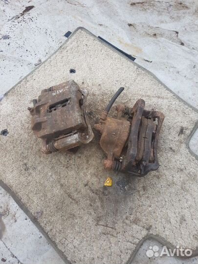 Суппорта передние Hyundai Elantra j3