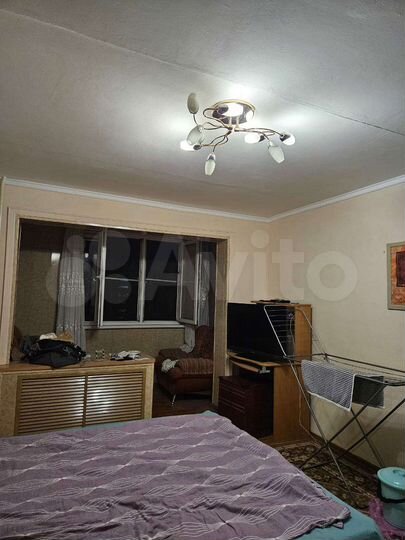 Доля в 1-к. квартире, 36 м², 4/5 эт.