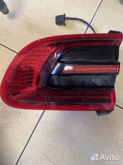 Фонарь задний porsche macan