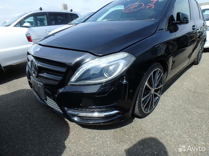 В разборе Mercedes B-Class W246 2012 г