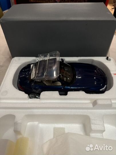 Kyosho 1 18 bmw z4 sDrive35i