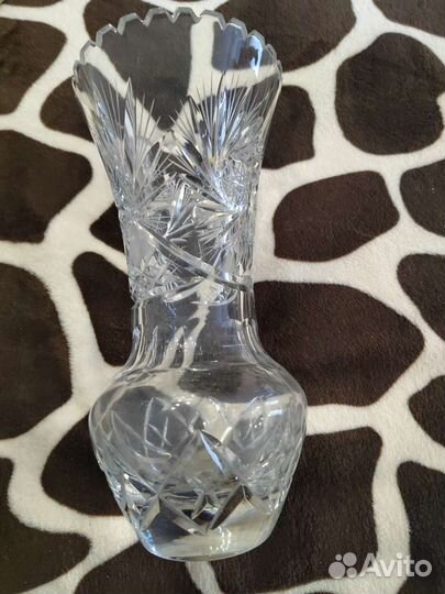 Хрустальная ваза