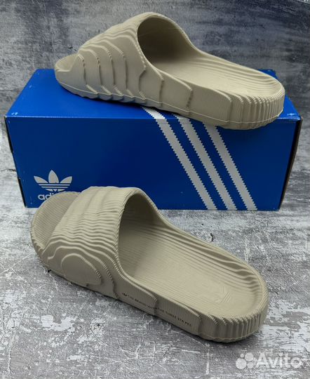 Тапочки Adidas Adilette(Оригинальное исполнение)
