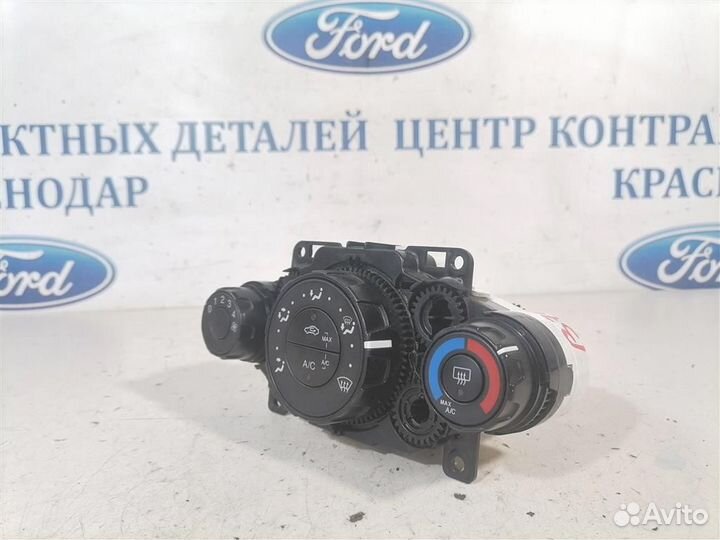 Блок управления отопителем Ford Fiesta 2012-2019