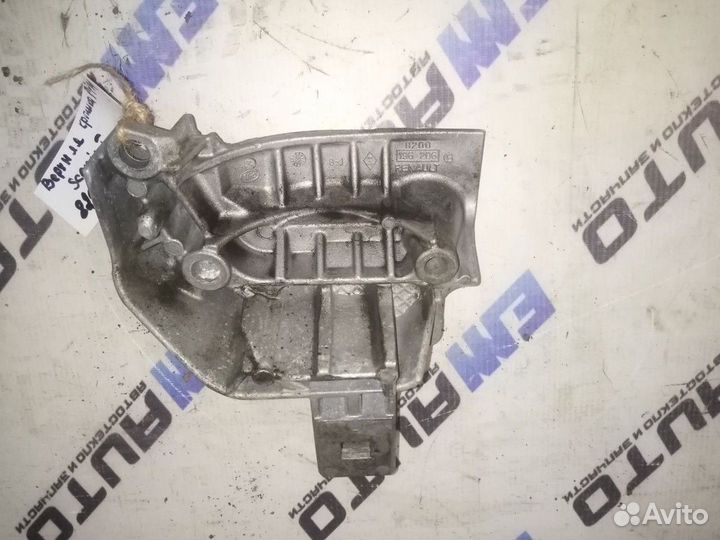 Верхняя крышка грм Рено Сценик