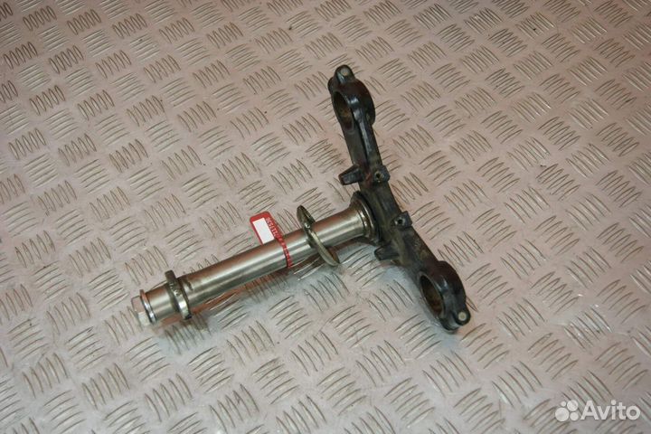 Траверса нижняя Kawasaki ZZR250