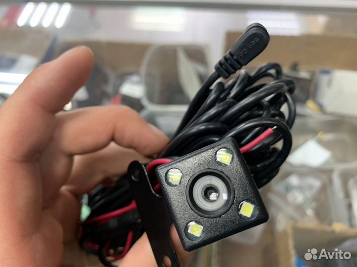 Видеорегистратор с камерой заднего вида