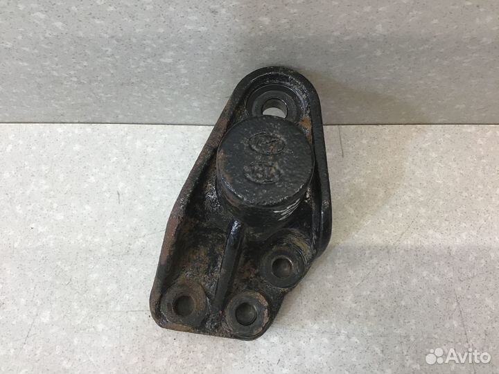 Кронштейн двигателя правый Kia Cerato 2013-2018