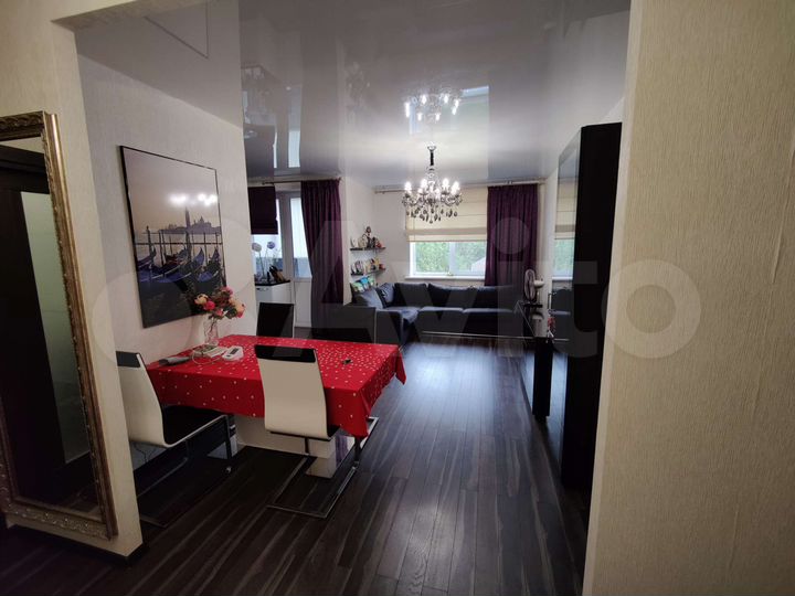 2-к. квартира, 65,2 м², 4/10 эт.