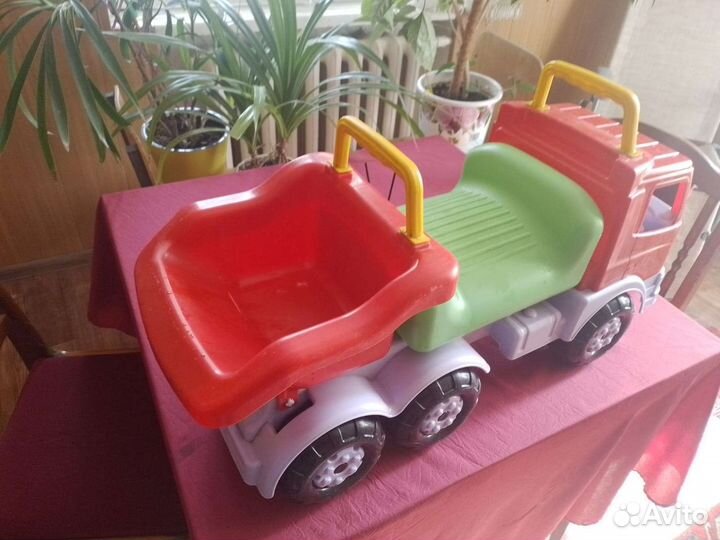 Большой грузовик игрушка