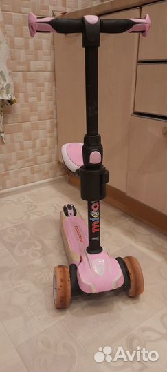 Самокат детский трехколесный с сиденьем