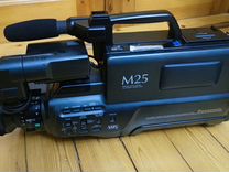 Видеокамера Panasonic M25