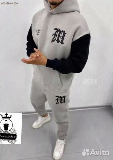 Спортивный костюм