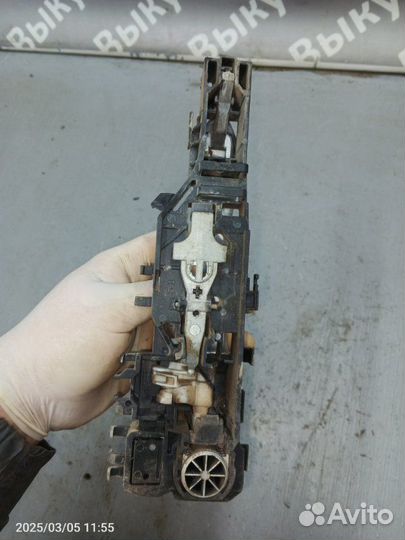 Ручка двери внешняя задняя левая Renault Megane