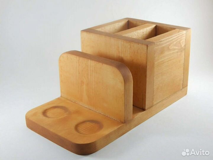 Салфетница из дерева