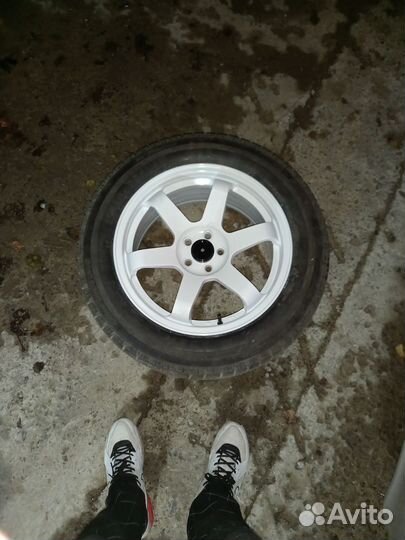 Bridgestone Blizzak VRX 235/55 R17