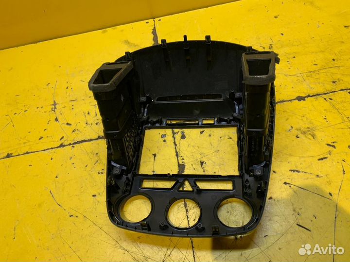 Накладка центральной консоли Kia Ceed 2009-2012