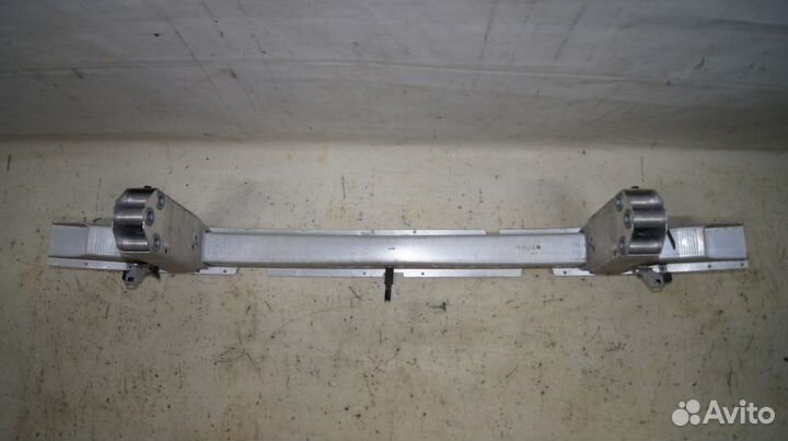 Усилитель переднего бампера BMW 535i GT F07