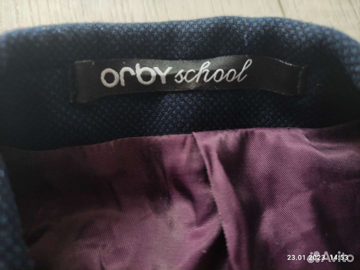 Школьный костюм 122-128 фирмы Orby