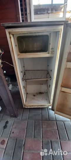 Минихолодильник бу,рабочий