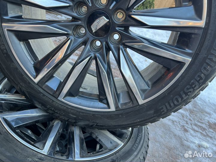Колеса r22 на cadillac escalade 2022 года