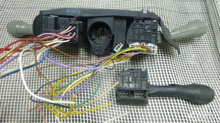 Рено Твинго 1 подрулевой переключатель