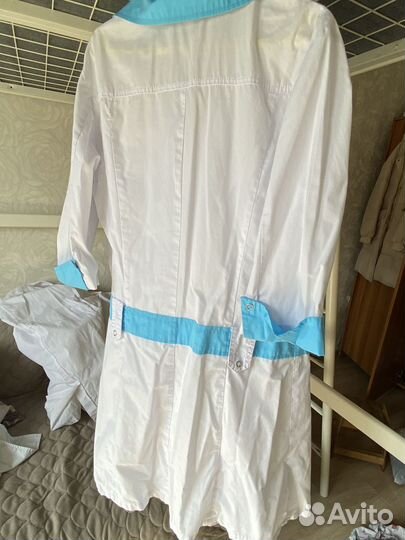 Женский медицинский халат