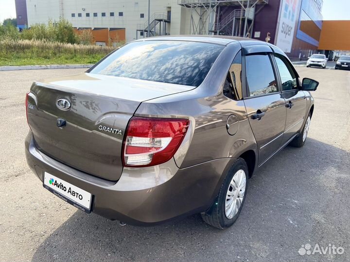 LADA Granta 1.6 МТ, 2018, 210 000 км