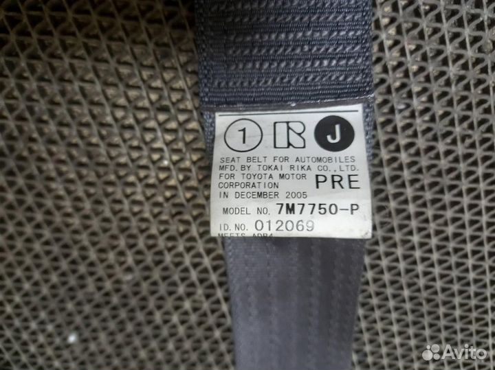 Ремень безопасности передний правый Lexus IS250