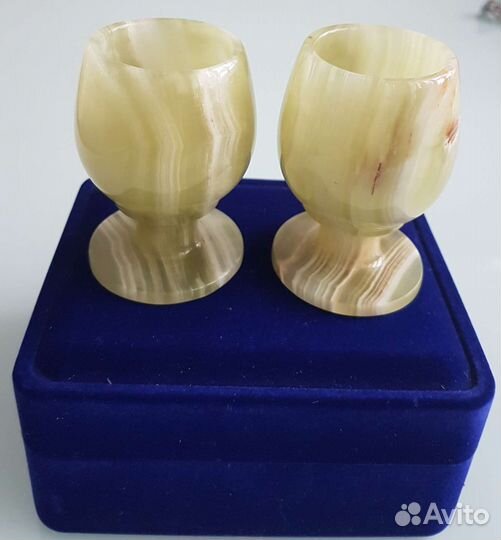 Рюмки из оникса. Подарочный набор
