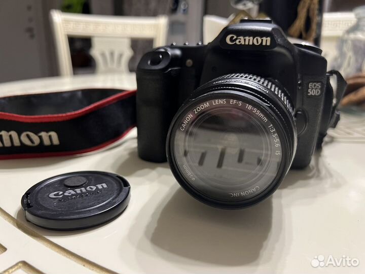 Зеркальный фотоаппарат canon DS 126211 DC 8.1V