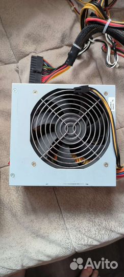 Блок питания Delta 650W