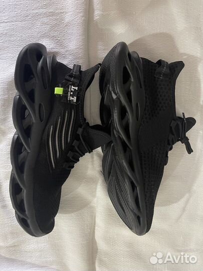 Кроссовки мужские 48-49 р-р